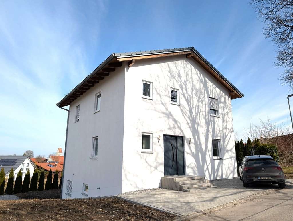 Immobilie in Hofstetten - Junges & freistehendes EFH, Holz-Pallet-Heizung, 3 Bäder, Ohne Maklergebühr - Bild 0