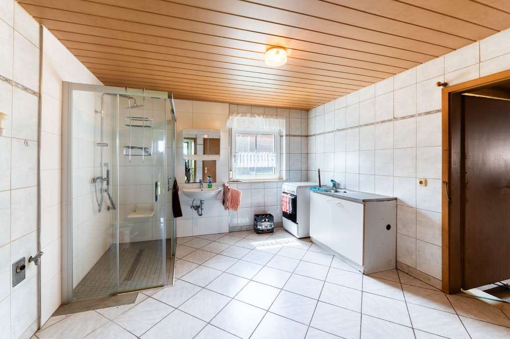 Immobilie in Kreischa - Einfamilienhaus mit Ausbaupotential in ruhiger Lage bei Kreischa - Bild 3