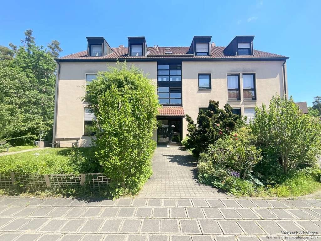 Immobilie in Schwanstetten - Homebase:
2-Zimmer-Wohnung 
mit Balkon und Einzelgarage 
in Schwanstetten, OT Schwand - Bild 0