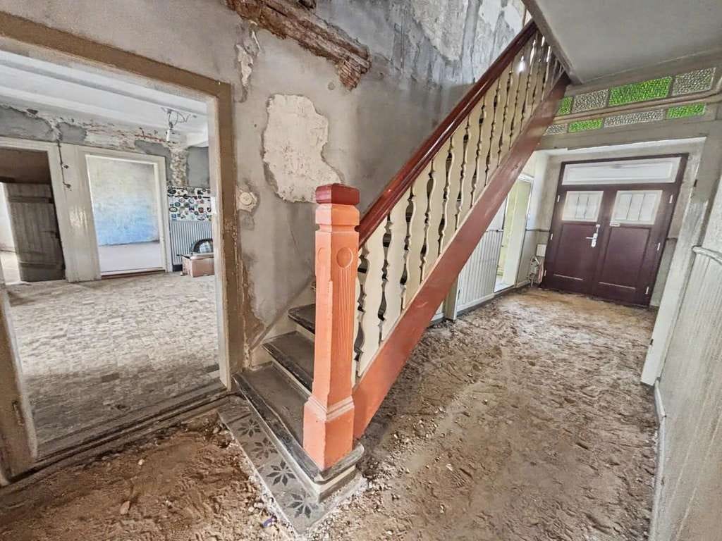 Immobilie in Brome - Aus Alt mach Neu: Entkerntes Bauernhaus mit Balkon in Brome (LK Gifhorn) - Bild 1