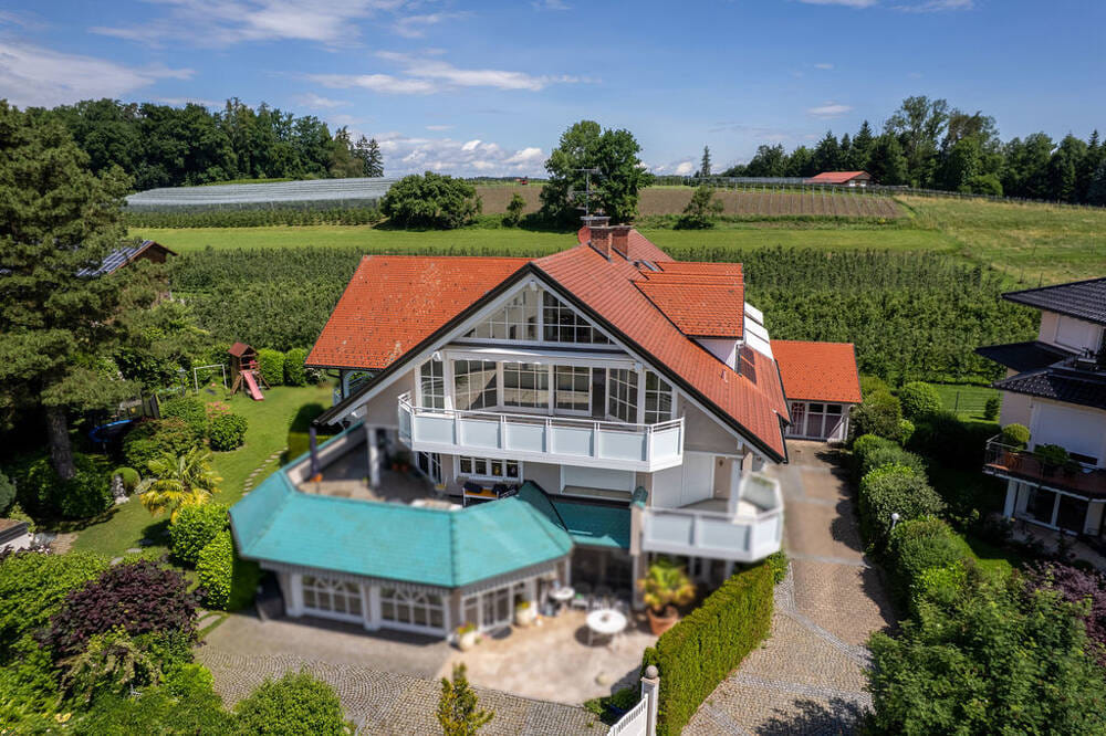 Immobilie in Wasserburg (Bodensee) - Imposante Residenz am Bodensee mit Berg- und Seesicht! - Bild 1