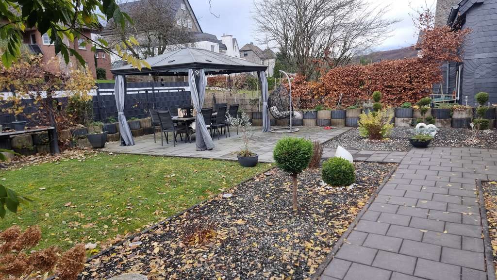 Immobilie in Bestwig - ***Gemütliches Einfamilienhaus in guter Nachbarschaft in Nuttlar*** - Bild 3