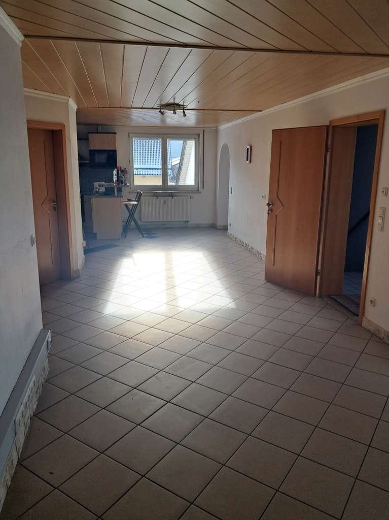 Immobilie in Hemau - Lichtdurchflutete, offene Wohnung mit Gartenanteil - Bild 3