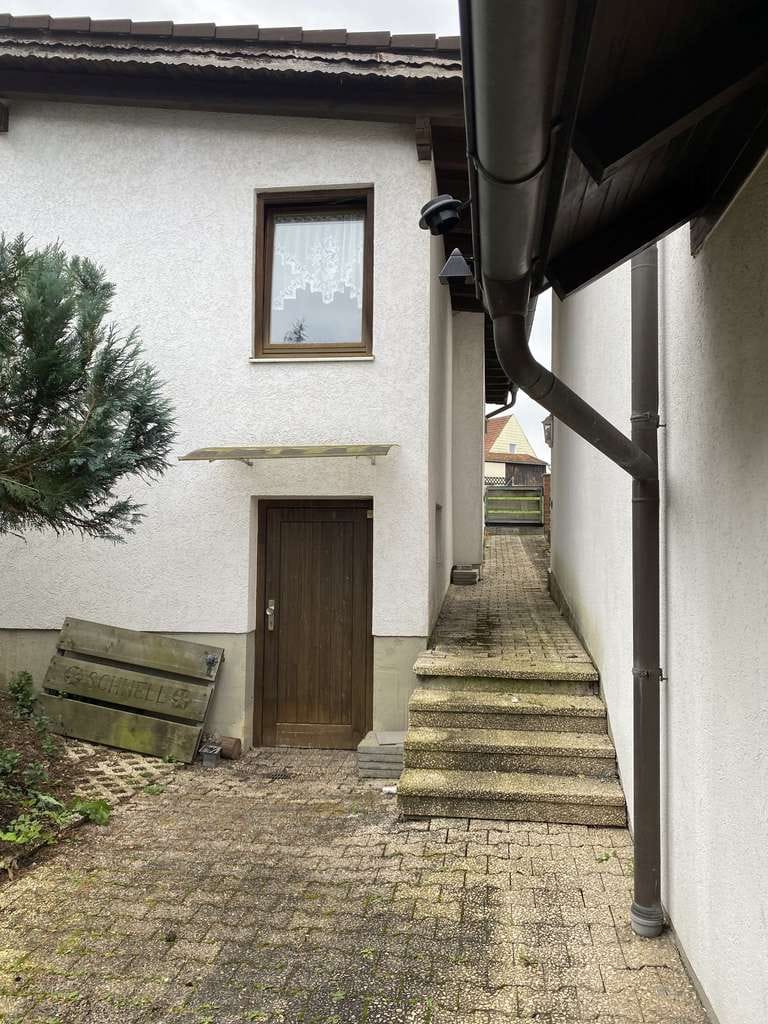 Immobilie in Mainburg - GIS IMMOBILIEN - Haus mit Lagergebäude zum Renovieren! - Bild 2
