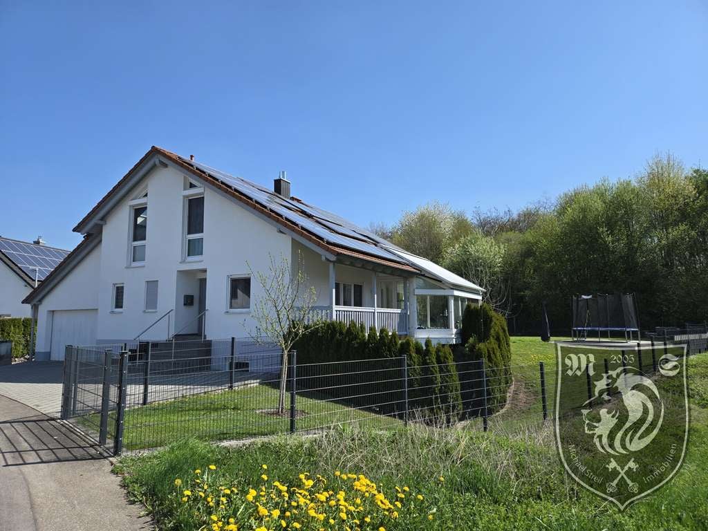 Immobilie in Sontheim an der Brenz - Viel Platz für Familie & Homeoffice – EFH mit Garten –  Ortsrandlage – Sontheim a. d. Brenz - Bild 0
