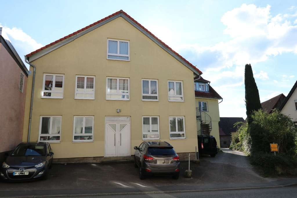 Immobilie in Bretzfeld - Mehrfamilien-Wohnhaus mit ehem. Tierarztpraxis in Bretzfeld-Adolzfurt - Bild 1