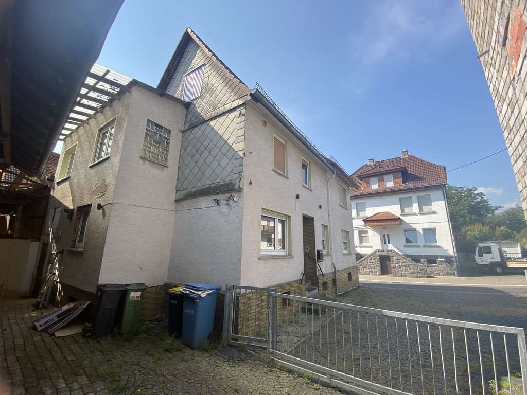 Immobilie in Allendorf (Lumda) - Einfamilienhaus mit großem Grundstück und vielseitigen Möglichkeiten – ideal für Pferdeliebhaber - Bild 3