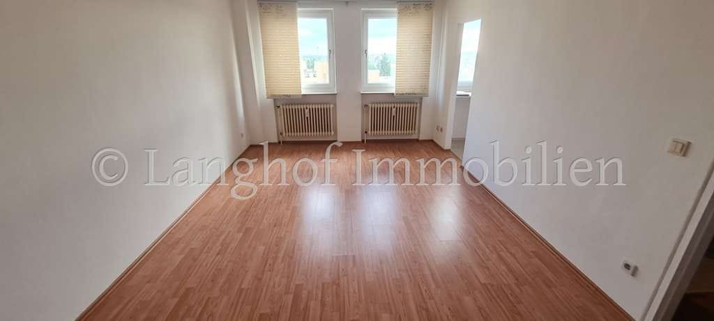 Immobilie in Fürth - SOFORT BEZUGSFREI: Moderne 1-Zimmerwohnung in zentraler Lage mit TG-Stellplatz - Bild 0