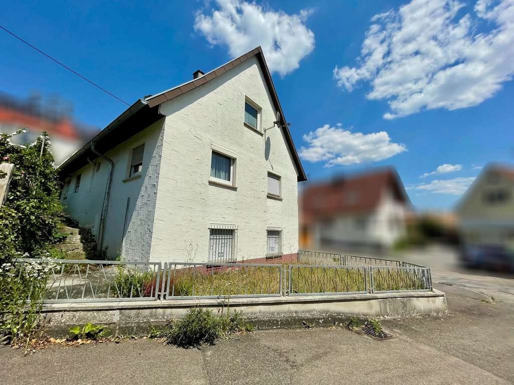 Immobilie in Vöhringen - Ihr Projekt: Einfamilienhaus mit  Scheune & Ausbaupotential! - Bild 1