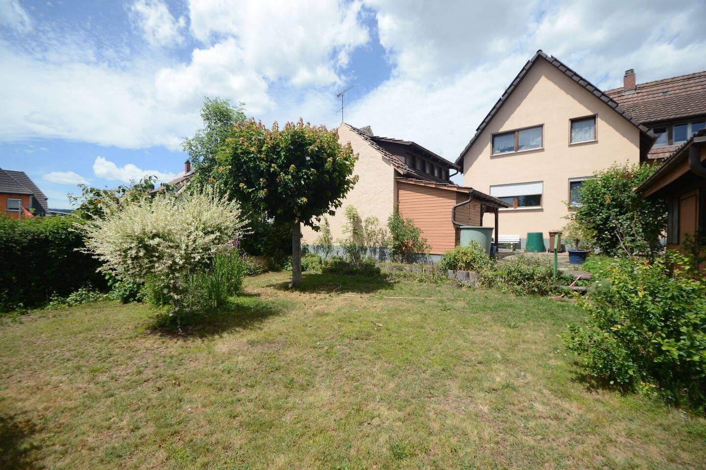 Immobilie in Engen - Zweifamilienhaus Doppelhaushälfte in Engen - Bild 2