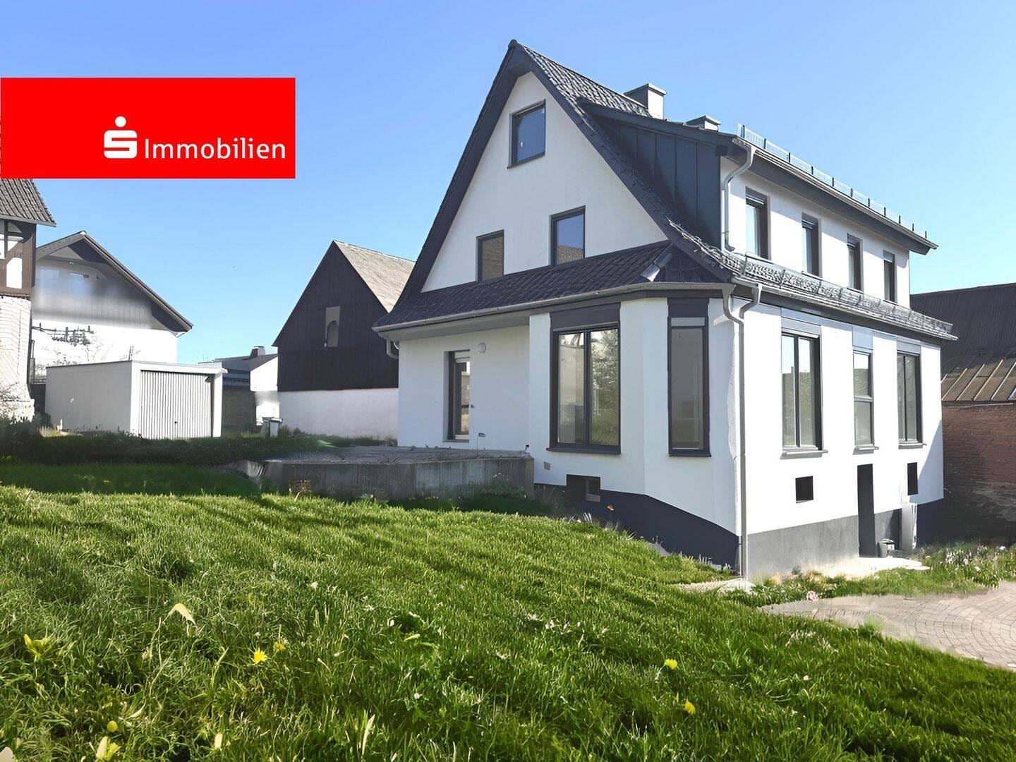 Immobilie in Dautphetal - Schickes Einfamilienhaus mit viel zusätzlicher Nutzfläche! - Bild 0