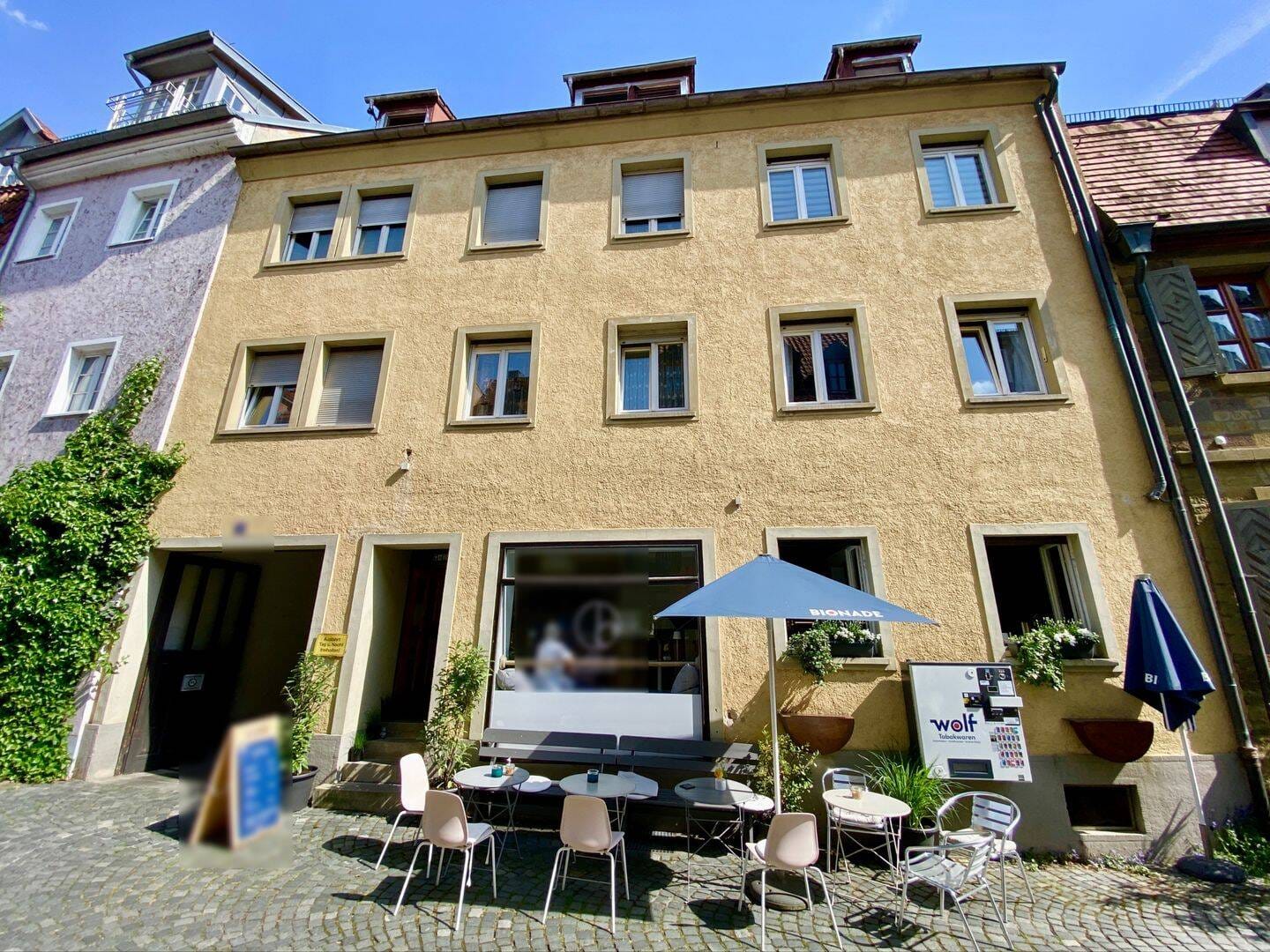 Immobilie in Schweinfurt - MFH zentral gelegen in Schweinfurt mit fünf Wohneinheiten + Gewerbe - Bild 0