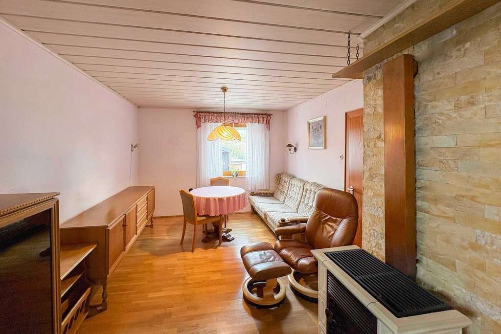 Immobilie in Rimpar - Charmantes Einfamilienhaus mit Innenhof, Garten & viel Potenzial in Rimpar - Bild 2