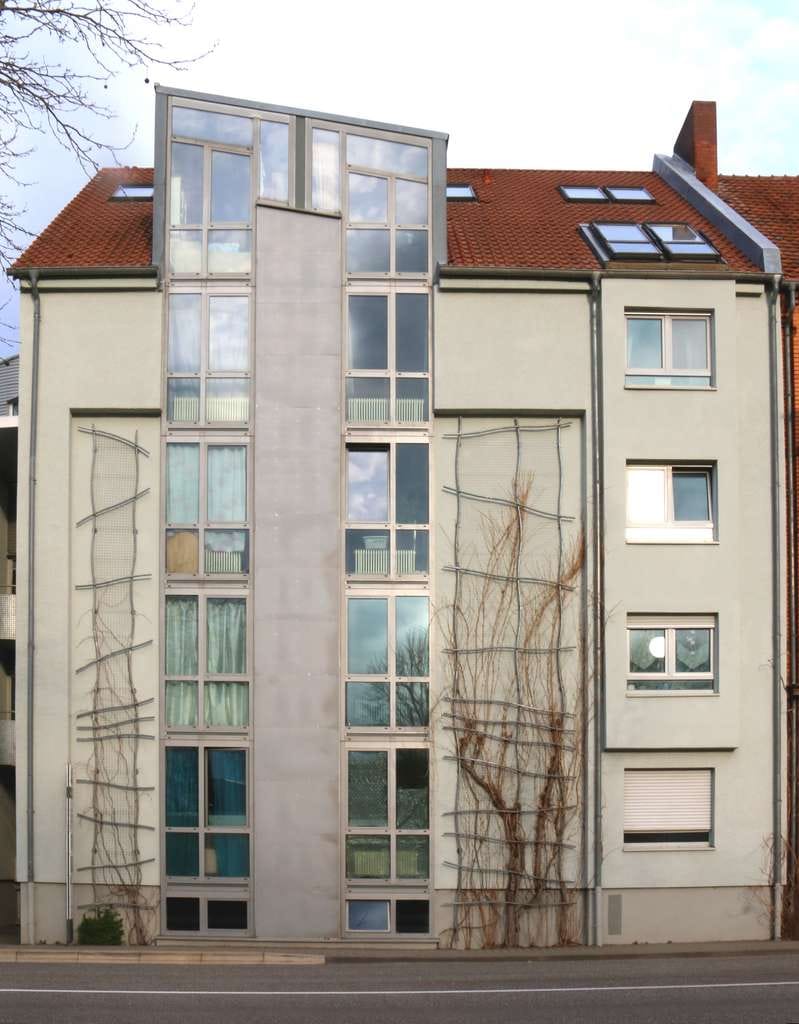 Immobilie in Landau in der Pfalz - Helle, kompakt geschnittene 2 ZKB in gepflegtem MFH - Bild 1