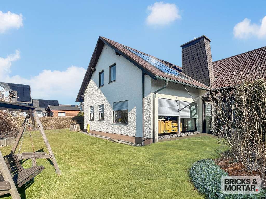 Immobilie in Konradsreuth - Großzügiges Einfamilienhaus mit Wintergarten und Doppelgarage - Bild 1