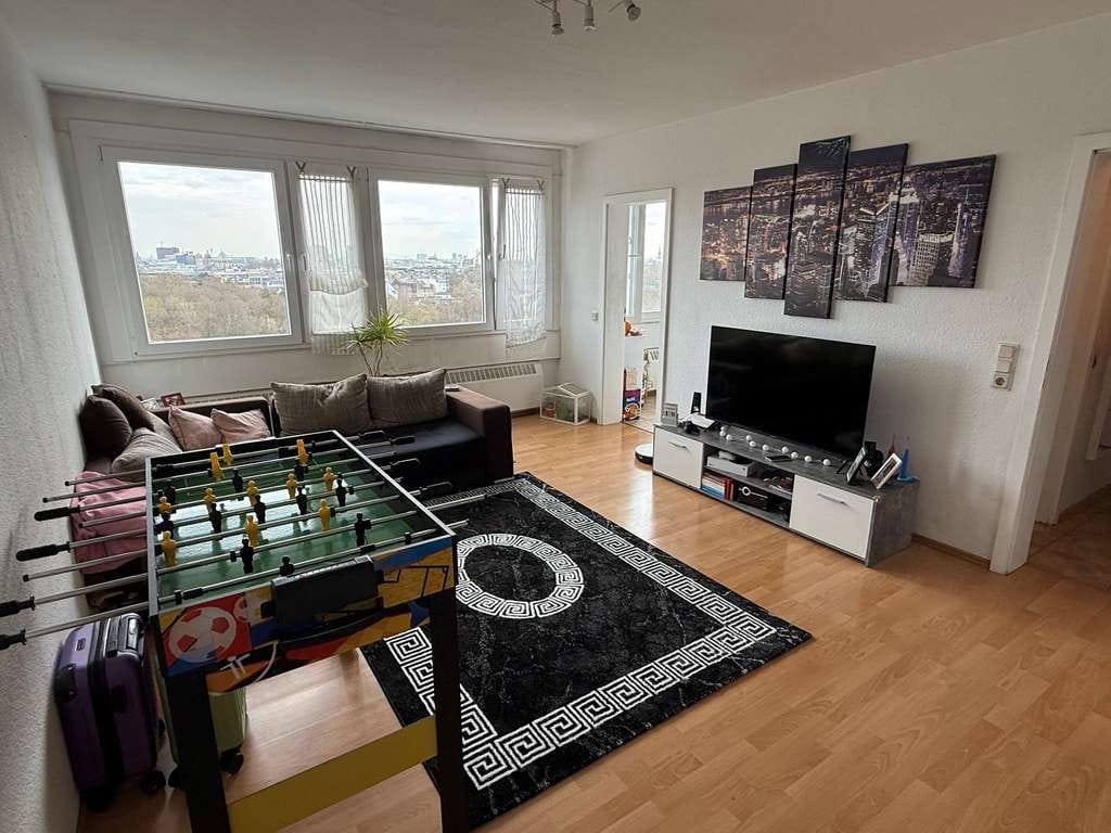 Immobilie in Köln - Helle 2-Zimmerwohnung im 13. OG in Köln-Ehrenfeld - Bild 0