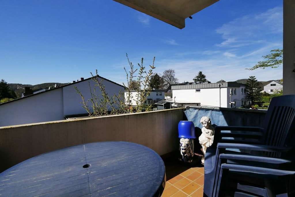 Immobilie in Bad Honnef - Und eine langjährige Mieterin ist auch schon da! Toll aufgeteilte 2-Zimmerwohnung mit Potenzial. - Bild 1