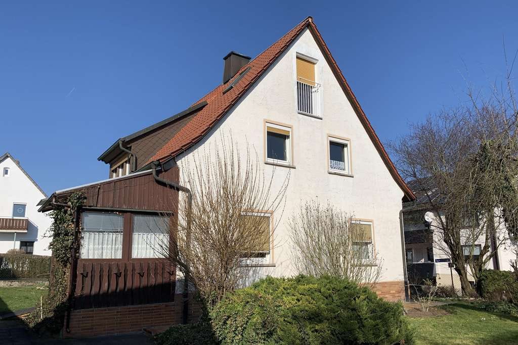 Immobilie in Geldersheim - Zweifamilienhaus in Geldersheim mit Nebengebäuden - Bild 3
