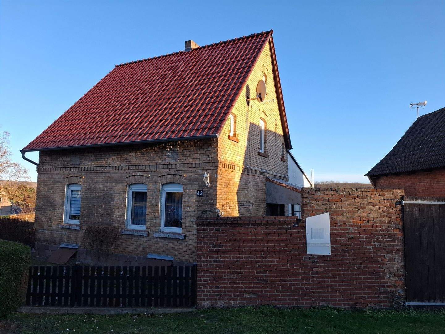 Immobilie in Mansfeld - Mansfeld OT Großörner: solides Einfamilienhaus mit Garten am Ortsrand zu verkaufen - Bild 1