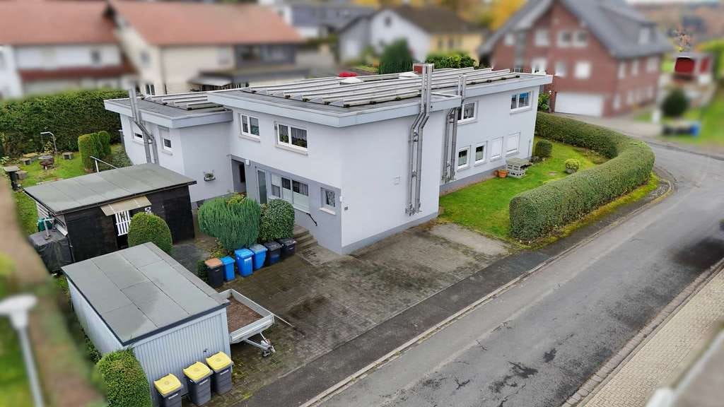 Immobilie in Eschenburg - INVEST Mehrfamilienhaus in Eschenburg OT mit Qualität - Bild 1