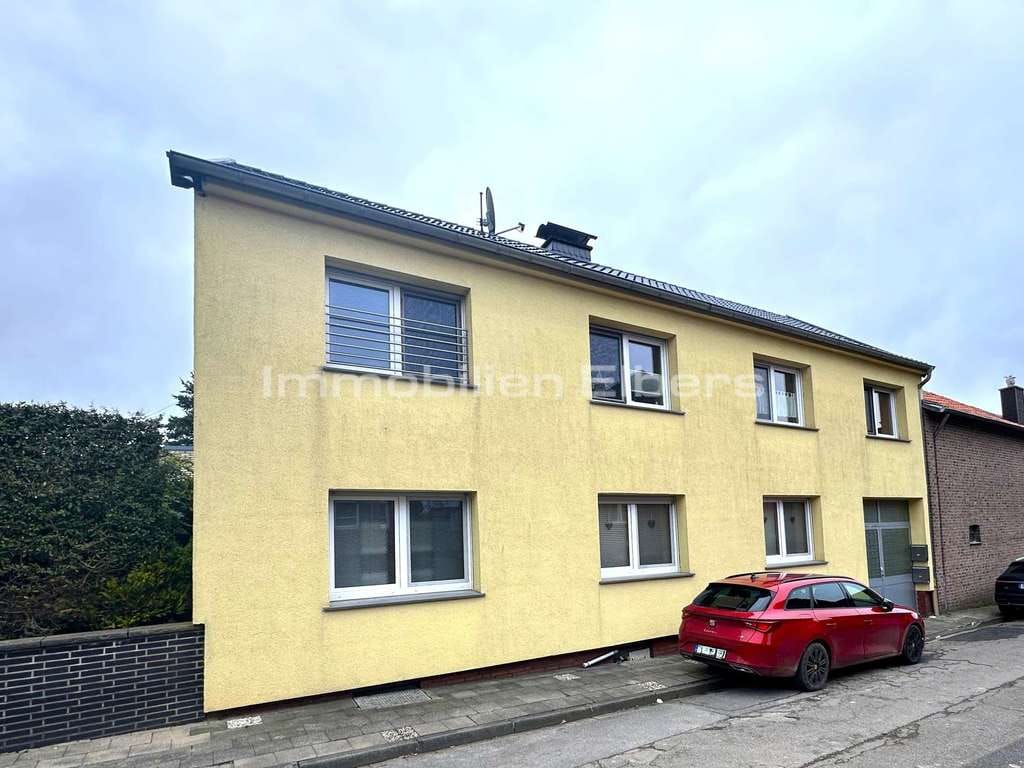Immobilie in Geilenkirchen - BIETERVERFAHREN!!! Charmantes Hofanwesen mit zwei Wohnungen, Nebengebäuden und großem Grundstück - Bild 2