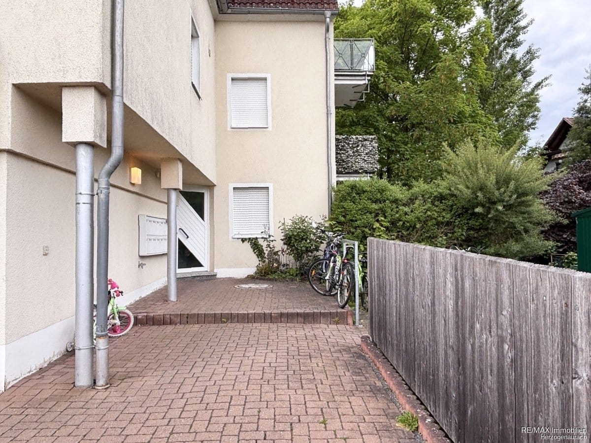 Immobilie in Weisendorf - Attraktive 3-Zimmer-Eigentumswohnung für Kapitalanleger - Bild 1