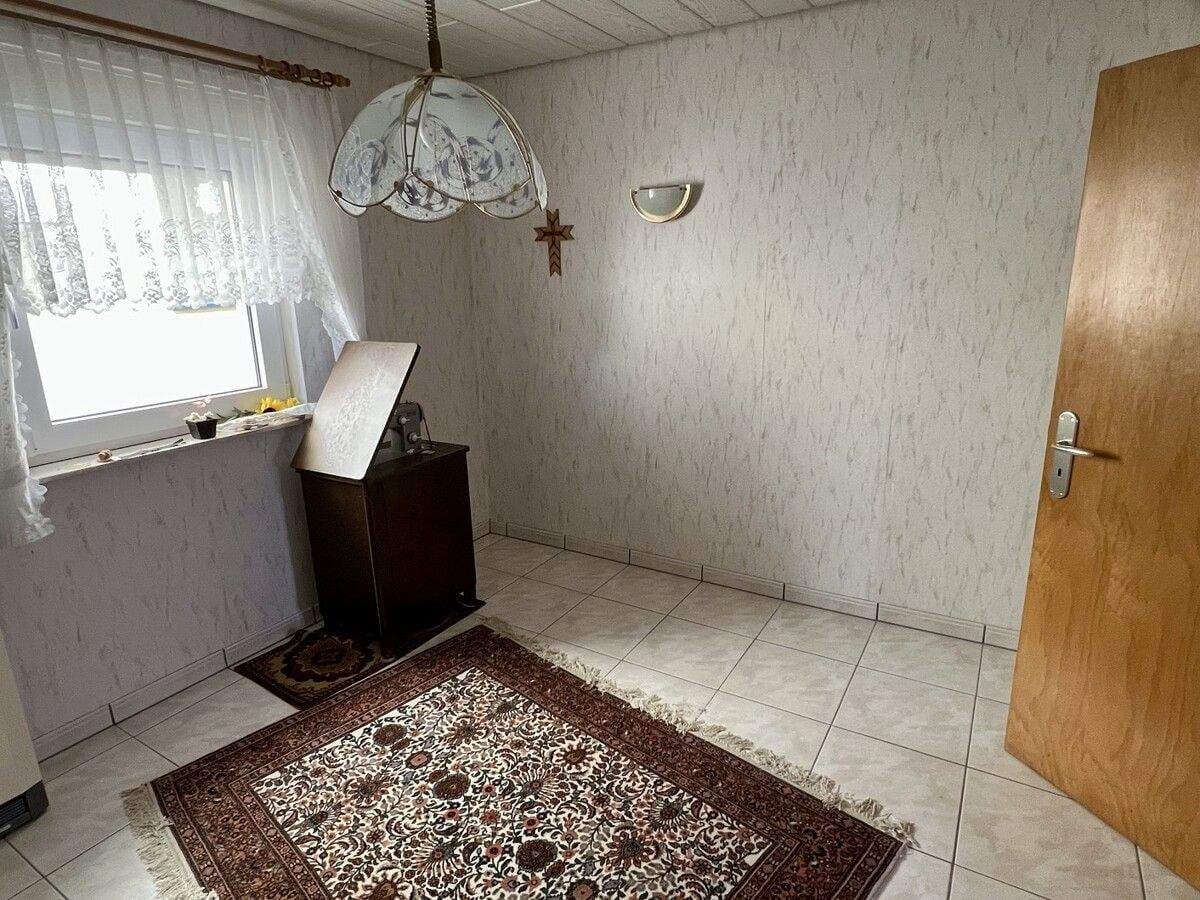 Immobilie in Steinmauern - Für den Handwerker! Gemütliches EFH mit Scheune in ruhiger Lage von Steinmauern - Bild 4