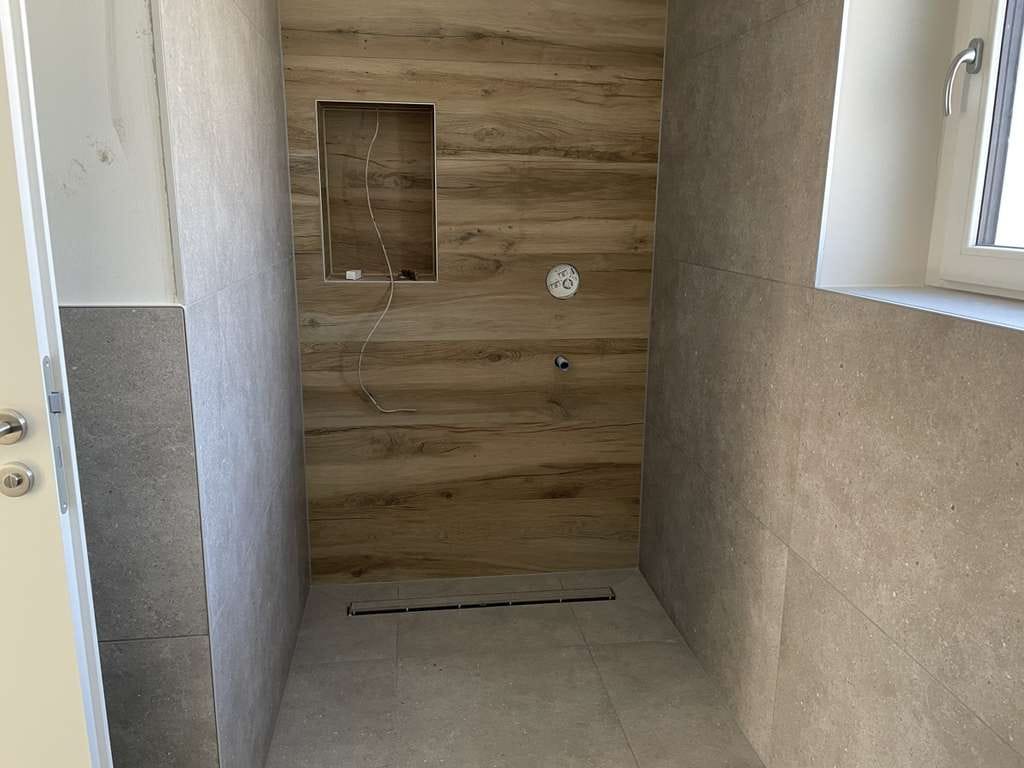Immobilie in Bärnau - Erstbezug nach Komplettumbau! Moderne Erdgeschosswohnung in der historischen Knopfstadt Bärnau - Bild 2