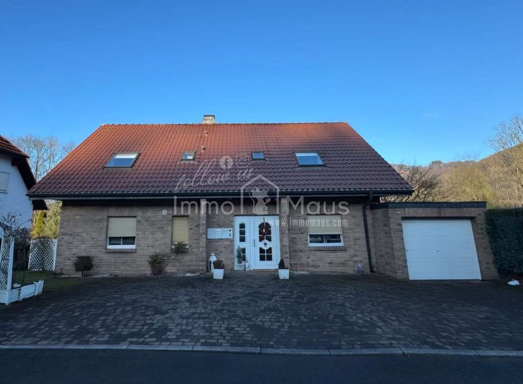 Immobilie in Nachrodt-Wiblingwerde - Klein, fein, privat: 3-Zimmer-Dachgeschosswohnung im 2-Familienhaus - Bild 0