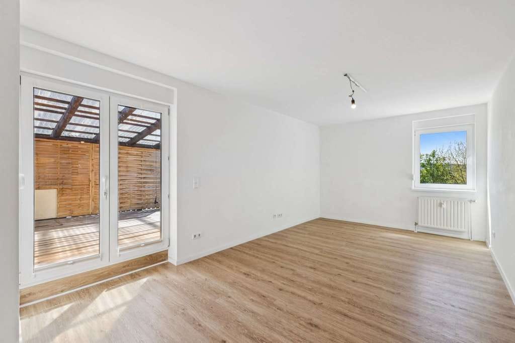 Immobilie in Mistelgau - Exklusives Investment – großzügige Maisonette-Wohnung mit Balkonterrasse und Hauscharakter - Bild 1
