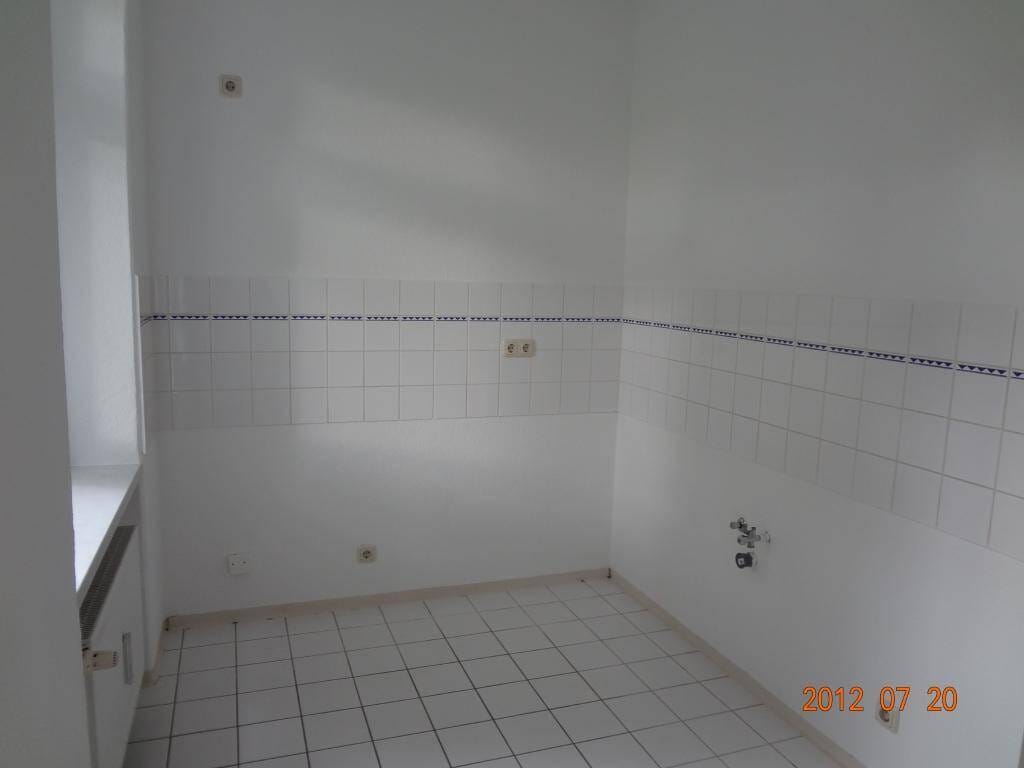 Immobilie in Gera - Helle, großzügige 2-Zimmer-Wohnung im Hochparterre mit Stellplatz - Bild 2