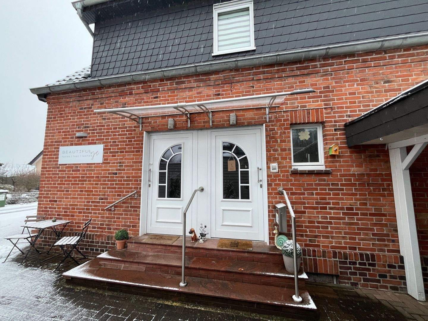 Immobilie in Rheda-Wiedenbrück - Platzwunder mit Potenzial: Freistehendes Zweifamilienhaus (komplett renoviert) mit Gewerbefläche in Wiedenbrück zu verkaufen - Bild 3