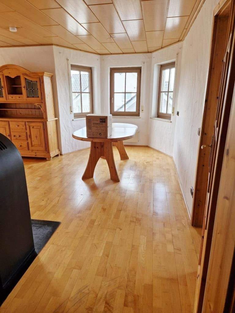 Immobilie in Schwenningen - Schönes 3-Familienhaus in Schwenningen/Heuberg - Bild 3