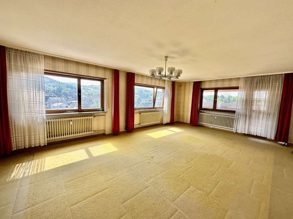 Immobilie in Herbolzheim - Traumhafte Lage, großes Grundstück, 3 Wohneinheiten - Mehrfamilienhaus in Herbolzheim-Broggingen - Bild 4