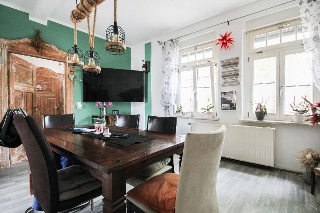 Immobilie in Calbe (Saale) - Historischer Charme trifft Moderne: Wohnkomfort für die ganze Familie! - Bild 1