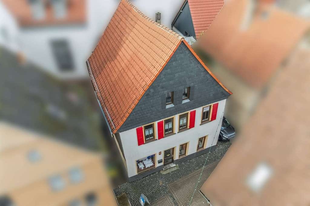 Immobilie in Nidda - Ensemblegeschütztes Wohn- & Geschäftshaus in Nidda - Bild 1