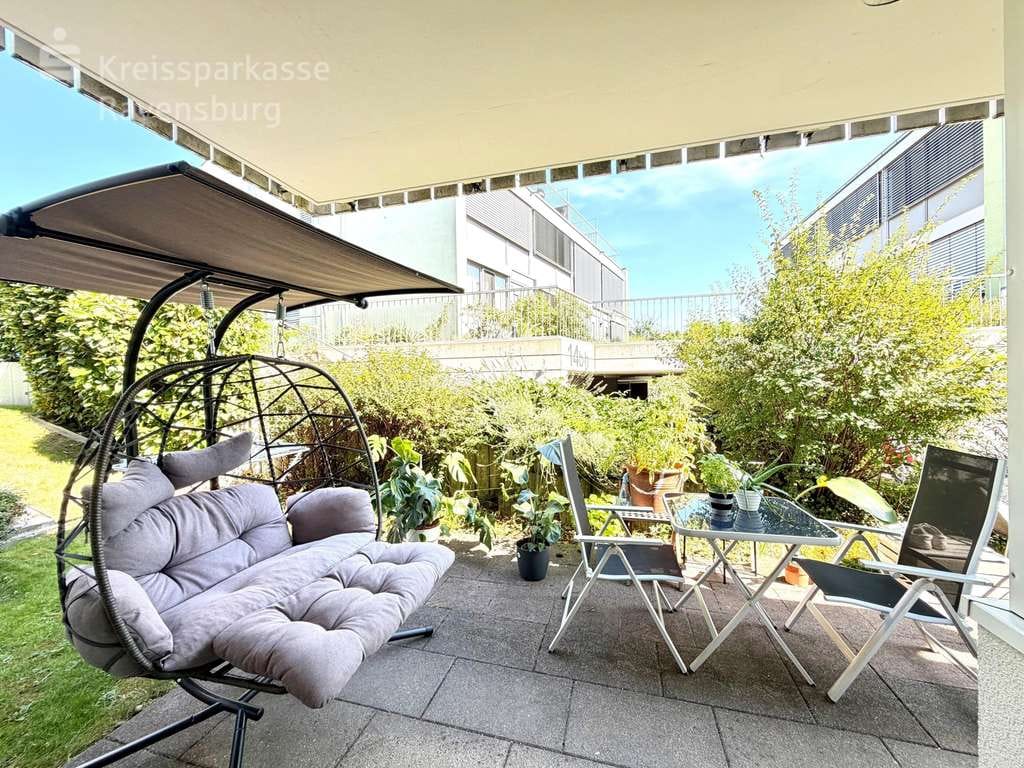Immobilie in Konstanz - Charmante Erdgeschosswohnung mit großzügiger Terrasse und TG-Stellplatz  - Bild 0