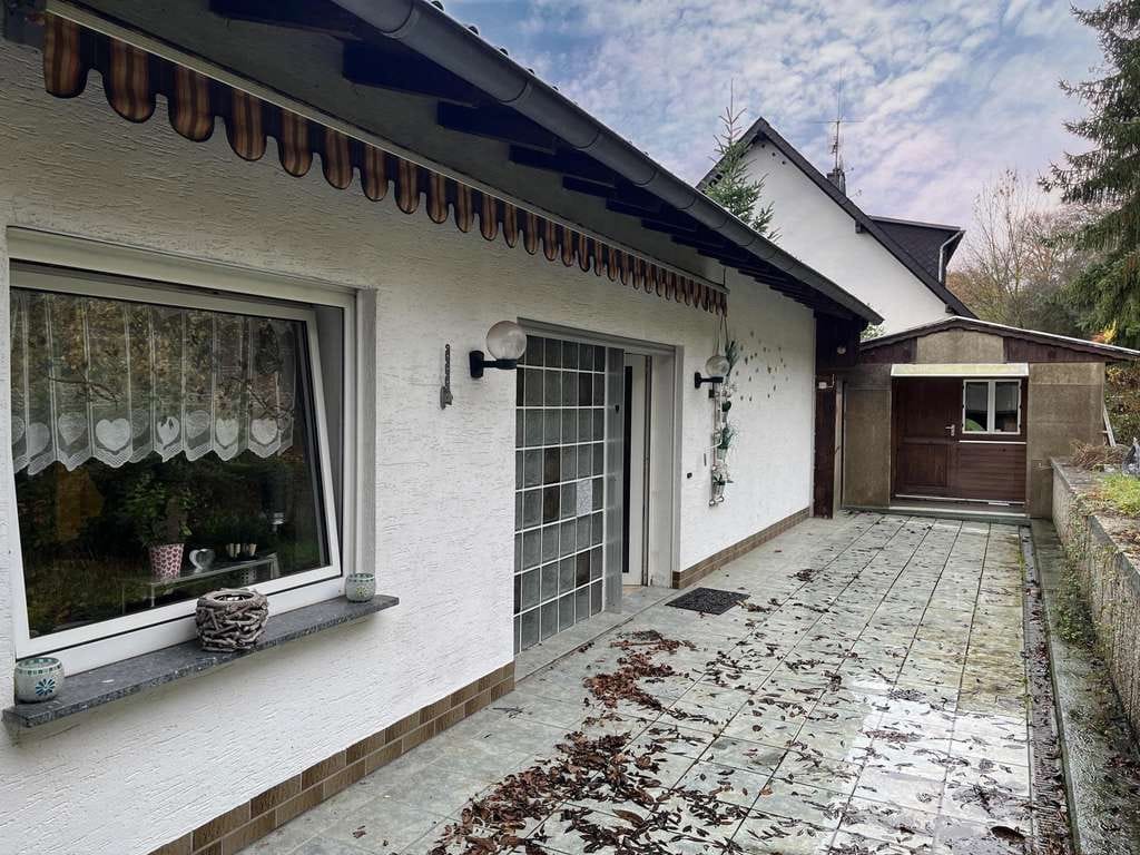 Immobilie in Burgbrohl - Einfamilienhaus in ruhiger Ortslage - Bild 1