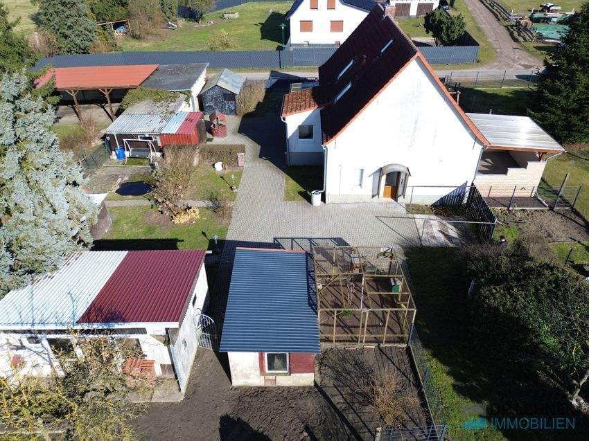 Immobilie in Plattenburg - Ländliche Ruhe trifft modernen Wohnkomfort - Das großzügige Einfamilienhaus mit gepflegtem Garten! - Bild 2
