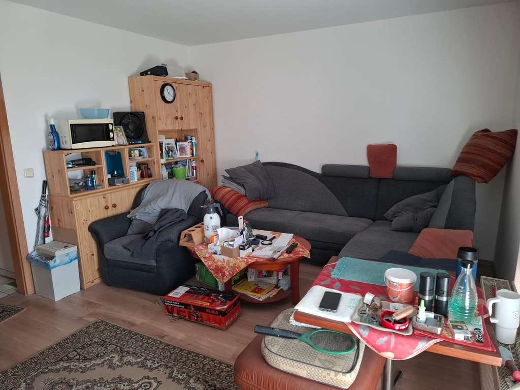 Immobilie in Erfurt - Helle 2 Raum-Wohnung in einer gepflegten, ruhigen Wohnanlage. Mit Balkon und KFZ-Stellplatz - Bild 1
