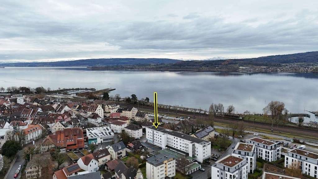 Immobilie in Radolfzell am Bodensee - Geräumige 4-Zimmer-Wohnung im Erdgeschoss – praktisch, zentral und vielseitig nutzbar. - Bild 2