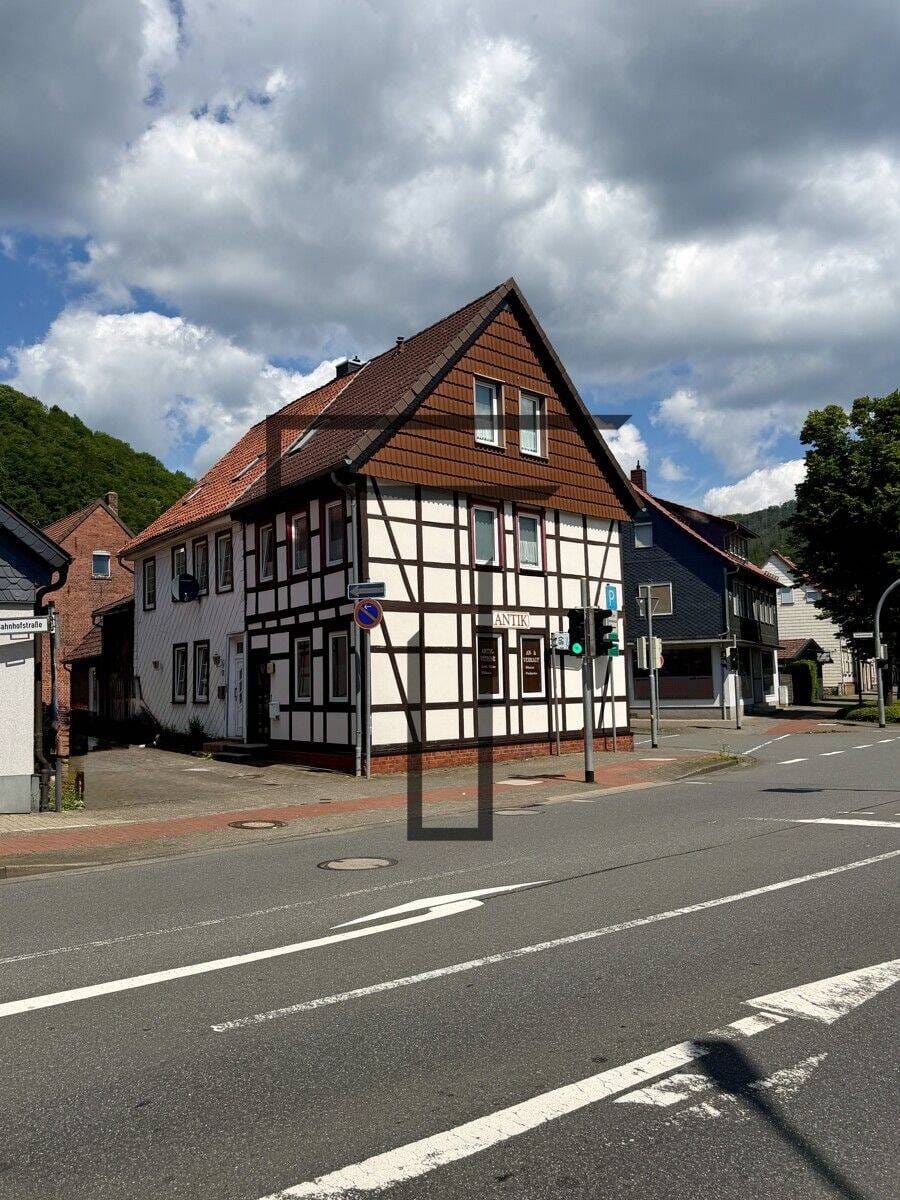 Immobilie in Bad Lauterberg - Frequentierte Lage - Wohn/- Geschäftshaus in 37431 Bad Lauterberg im Harz - Bild 1