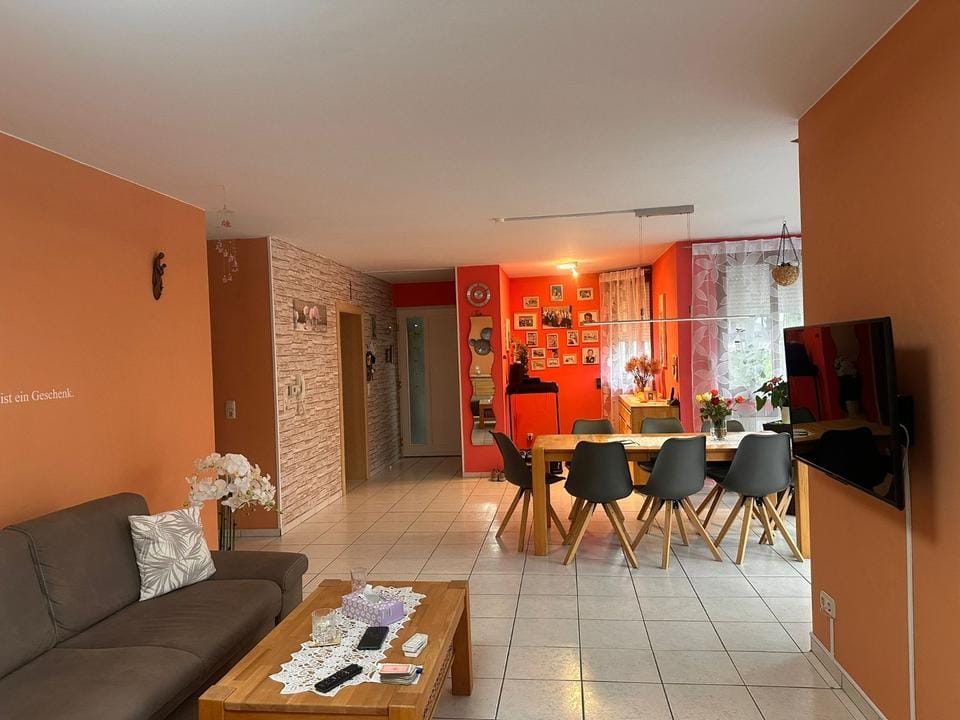 Immobilie in Bad Neustadt an der Saale - Gepflegte 3-Zimmer-Eigentumswohnung mit Balkon und Garage in ruhiger Lage von Bad Neustadt / Herschfeld - Bild 0