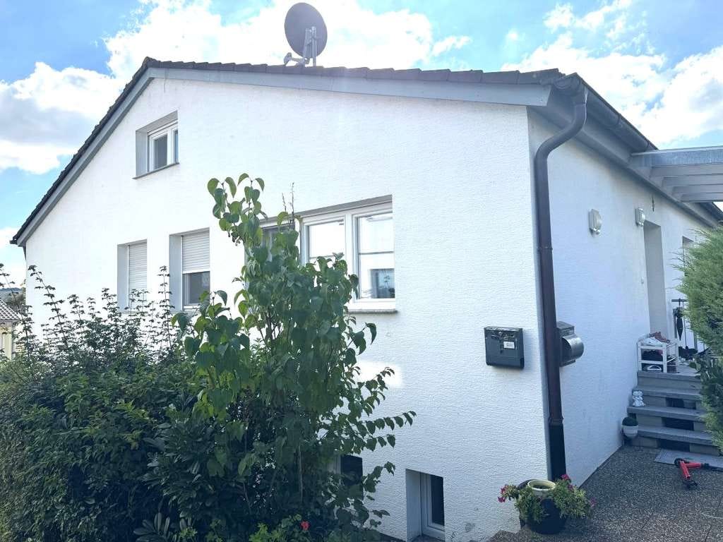 Immobilie in Oberriexingen - GROßES MODERNISIERTES 2-FAMILIENHAUS IN RUHIGER SACKGASSE VON OBERRIEXINGEN - Bild 2