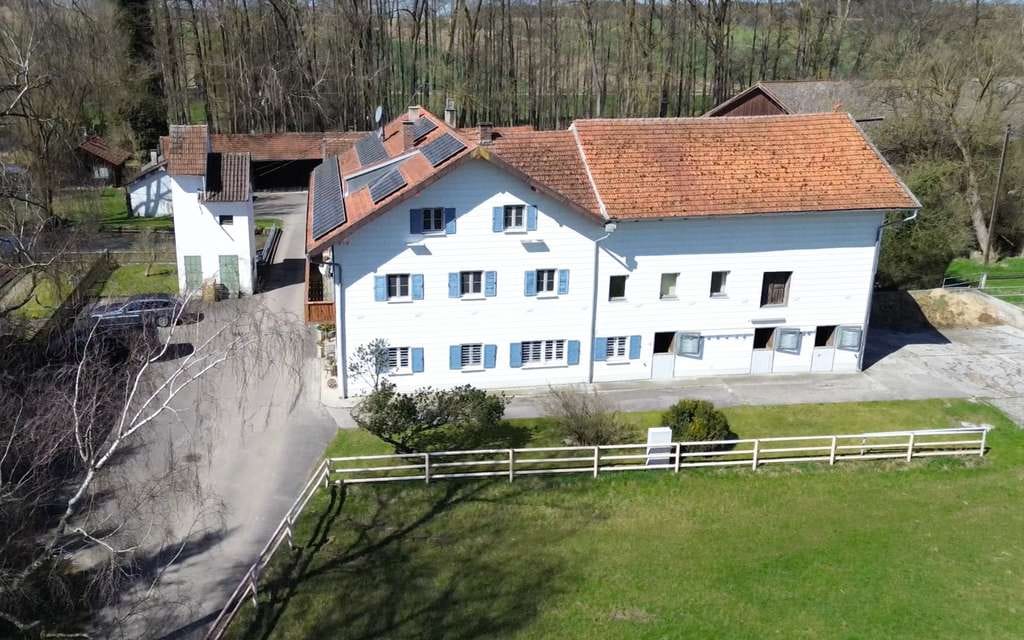 Immobilie in Lengdorf - Anwesen mit Pferdeboxen, Reithalle, Reitplatz und Gebäuden zwischen München und Erding - Bild 1