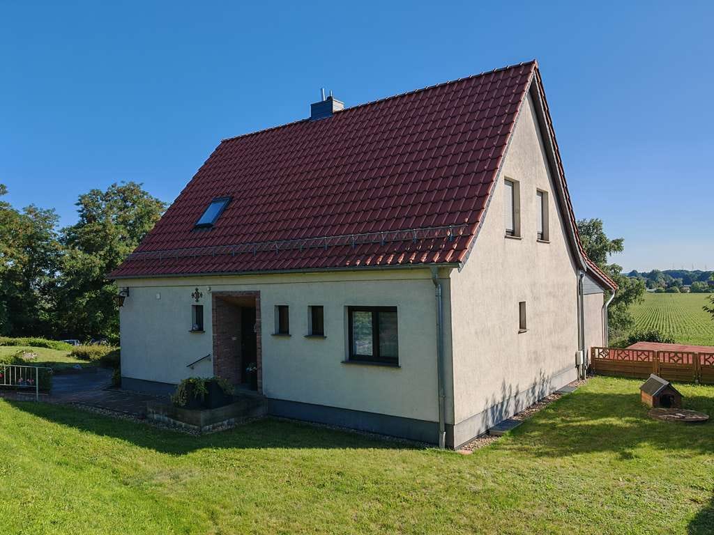 Immobilie in Fichtwald - Freistehendes EFH mit Sonnenterrasse und schöner Aussicht zu verkaufen! - Bild 3