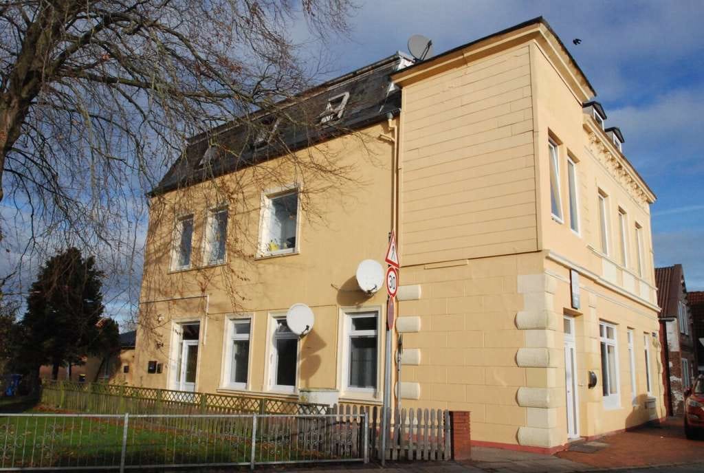 Immobilie in Brunsbüttel - Gepflegte, vermietete 2-Zimmer-Eigentumswohnung in Ortsrandlage in Brunsbüttel! - Bild 0