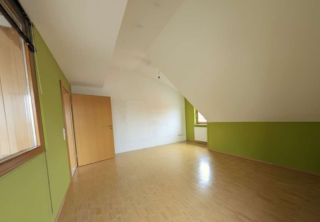 Immobilie in Schwieberdingen - 150 qm Platz und tolle Aussicht - Bild 3