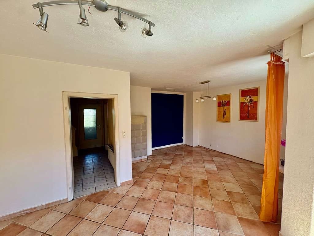 Immobilie in Nienburg/Weser - Reihenmittelhaus mit Balkon, Terrasse und Garten in Langendamm – ideal für Familien! - Bild 4