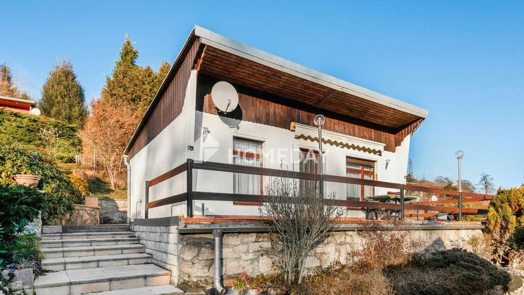 Immobilie in Stadtroda - Idyllischer Rückzugsort im Naturschutzgebiet - 2-Zimmer-Bungalow in traumhafter Hanglage - Bild 0